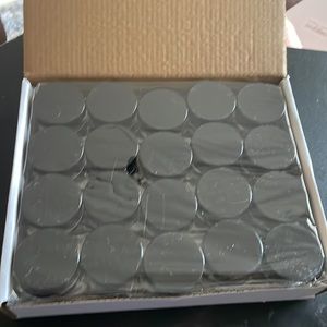 40 Round Plastic Containers 10 mL